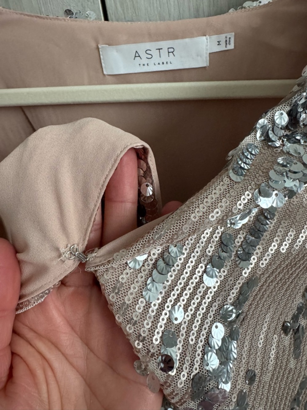 Astr Sequined Rose Gold Wrap Crop Blouse Sz M - Picture 6 of 8